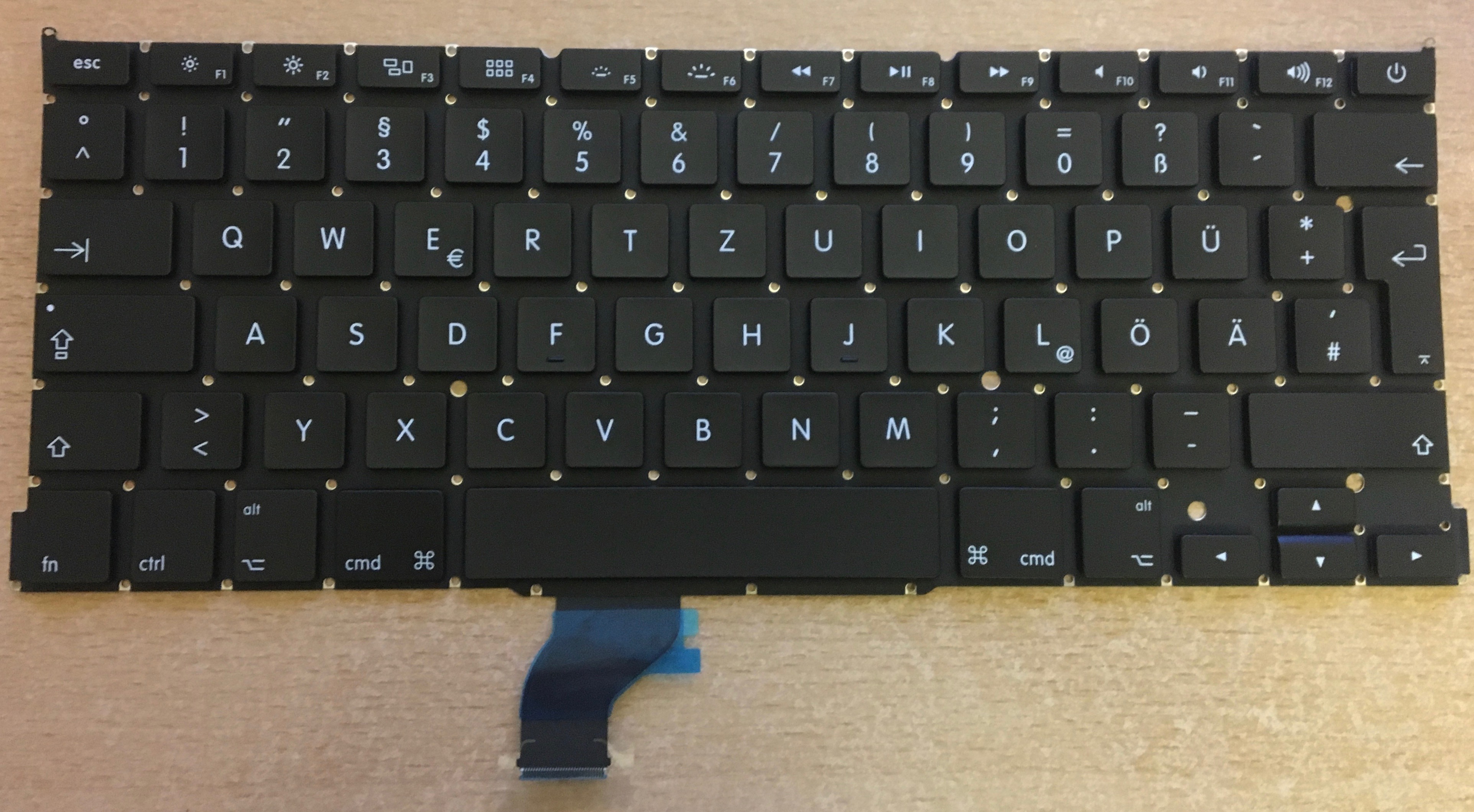 A1502 DE Keyboard